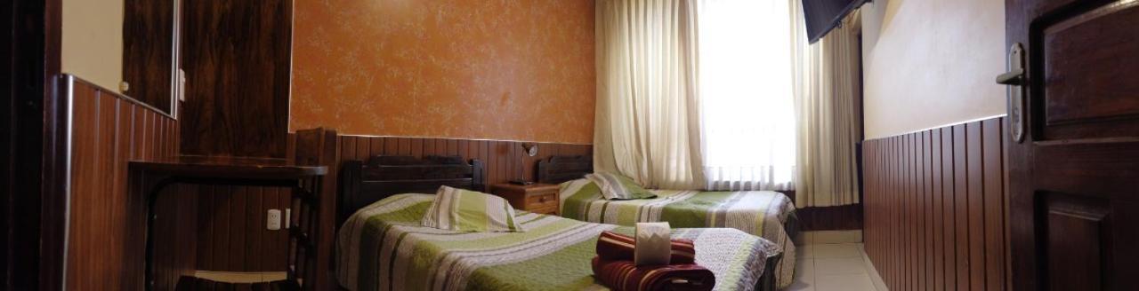 Mitru Express Tupiza Hotel Ngoại thất bức ảnh